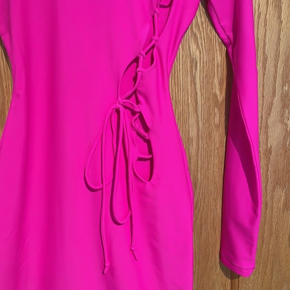 Skims Lace Up Fuchsia Pink Mini Dress NWT - Picture 3 of 5